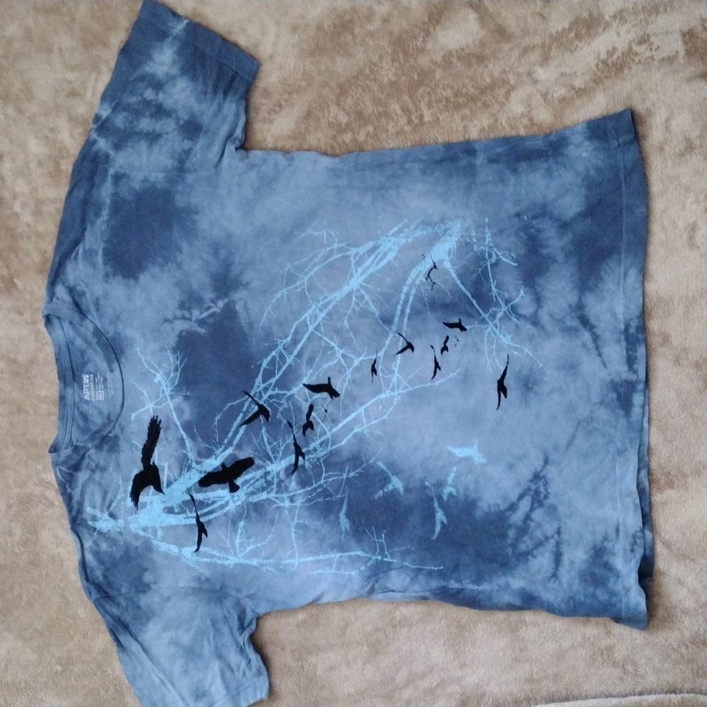 Blue tie dye birds in flight n tree in background ex large 100 cotton